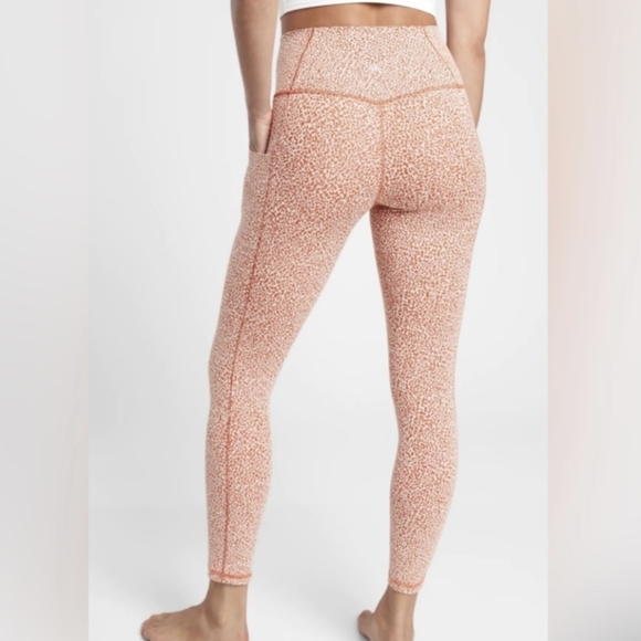 ATHLETA salutation stash pocket textured tights size XS - Picture 2 of 9